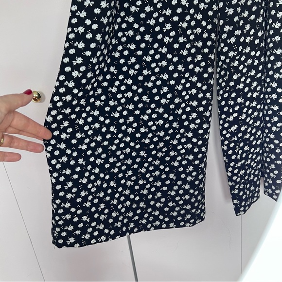 Black and White Small Floral Print Wide Leg Jumpsuit - Picture 3 of 11